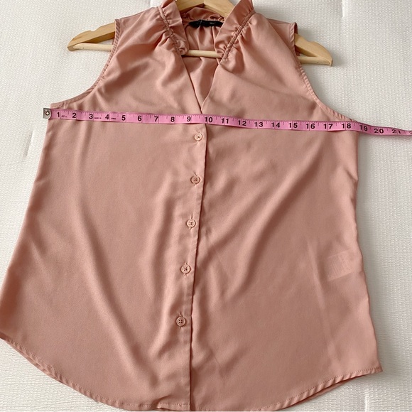 Banana Republic Pink Ruffle Neck Pink Sleeveless Button Down Top - Picture 2 of 8